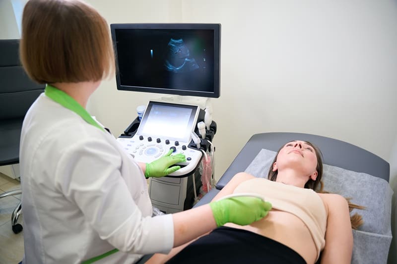 Ultrasonido de reserva ovárica con recuento folicular antral en Jalisco, México